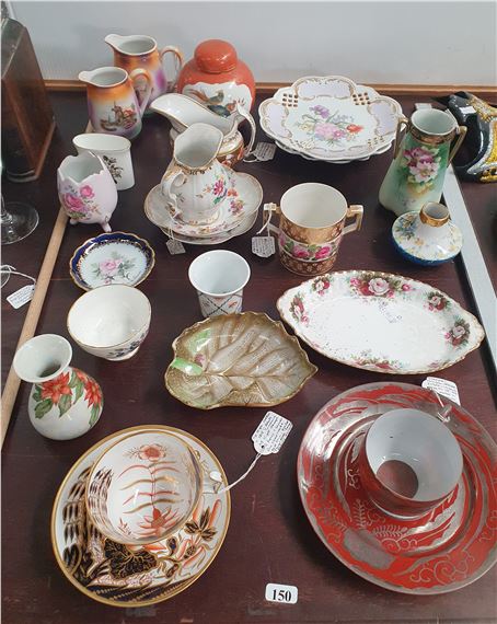 Chinese School, 20th Century | A GROUP OF VARIOUS ITEMS | MutualArt