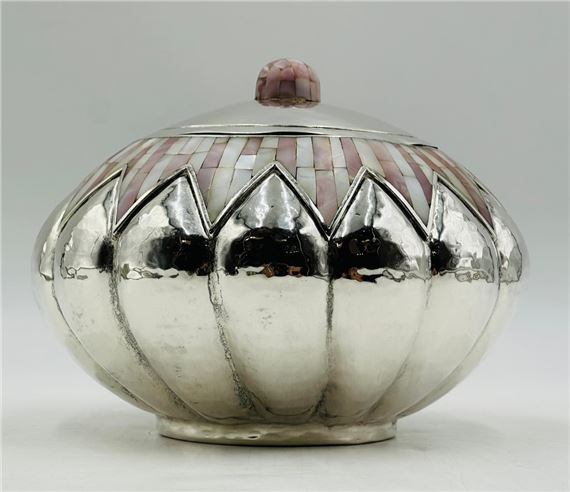 Lidded Bowl With Mother Of Pearl Inlay by Los Castillo, Mexico 1960s by Los Castillo, 1960s