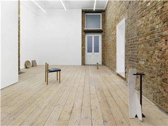 Hany Armanious: Circle Square - Phillida Reid