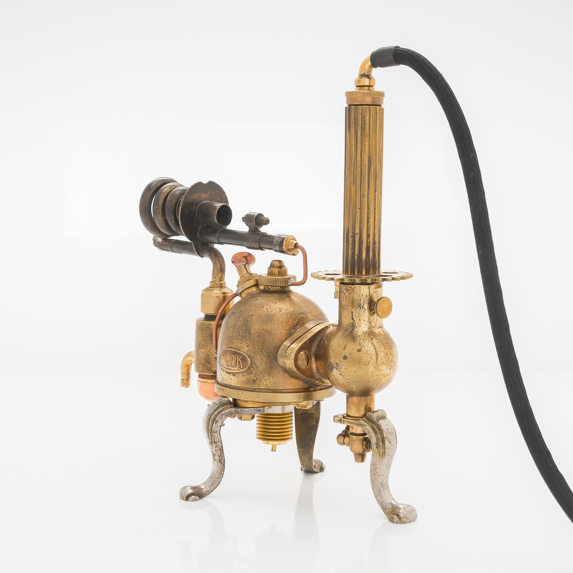 Artwork by Alvar Gullichsen, Alvar Gullichsen, An Original Bonk Machine, Made of Metal, glass