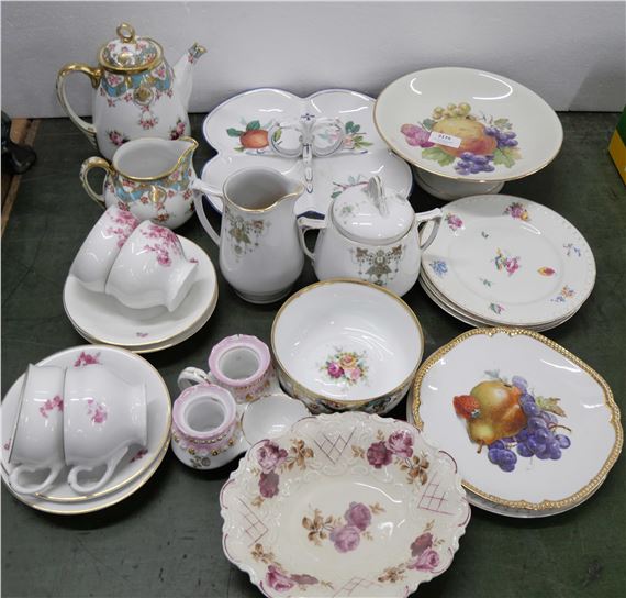 Meissen | Four Meissen stamped cups and saucers | MutualArt