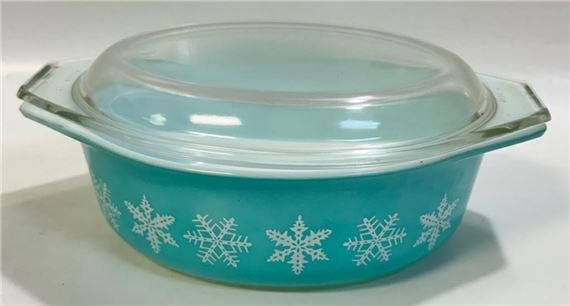 Pyrex | AWESOME PYREX WHITE ON BLUE SNOWFLAKE CASSEROLE | MutualArt