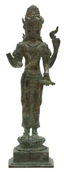 A THAI BRONZE FIGURE OF AVALOKITESHVARA - Thai School, 8th Century