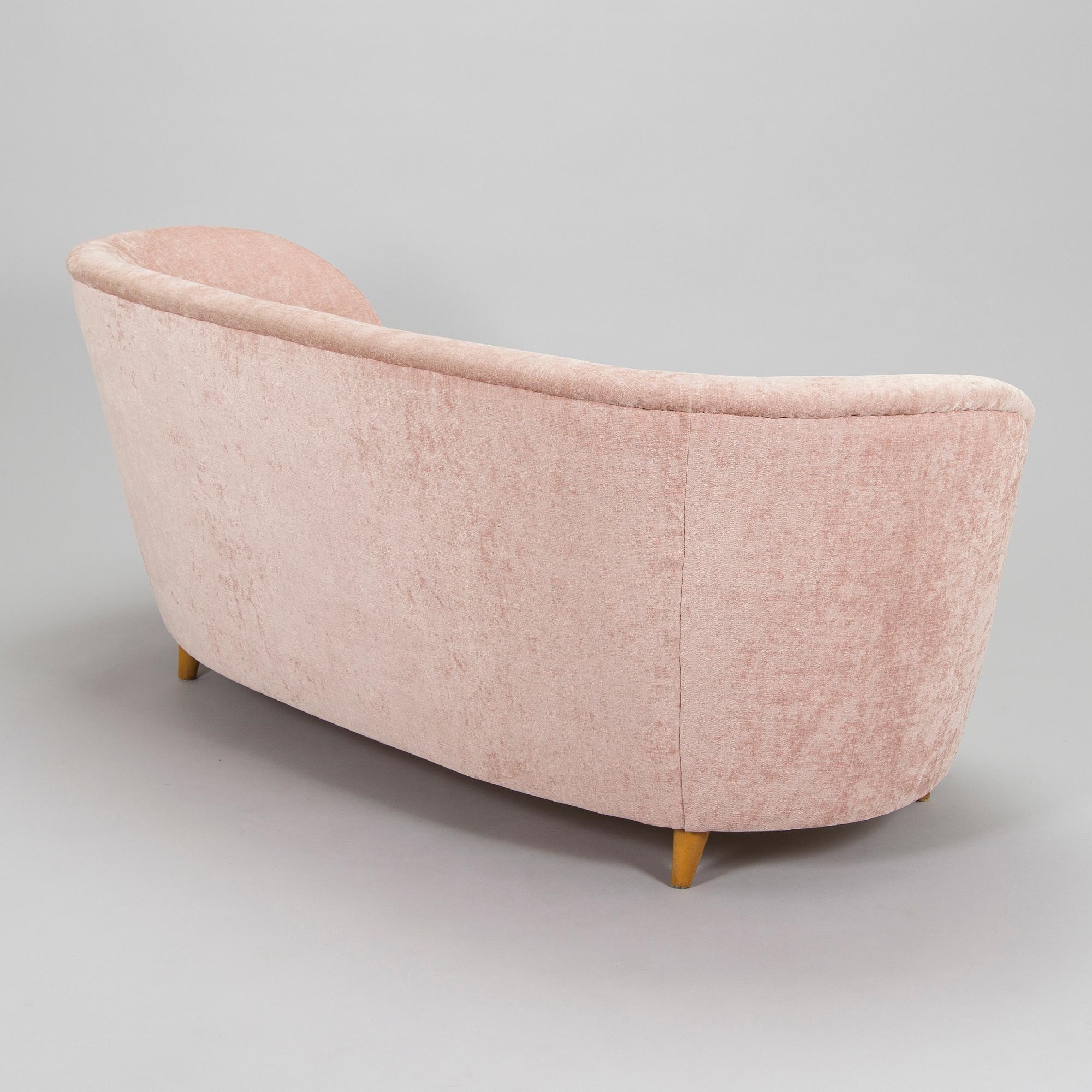 Artwork by Elna Kiljander, Elna Kiljander, a 1930s sofa for Mobilia, Made of upholstery