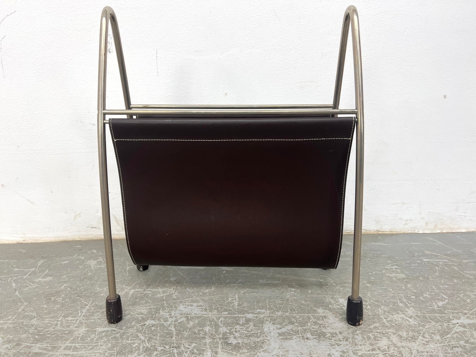 MANUAL | Pair Mid Century Style Leather Sling Magazine Racks. Heavy ...