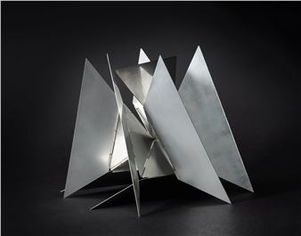 Lygia Clark | 59 Artworks at Auction | MutualArt