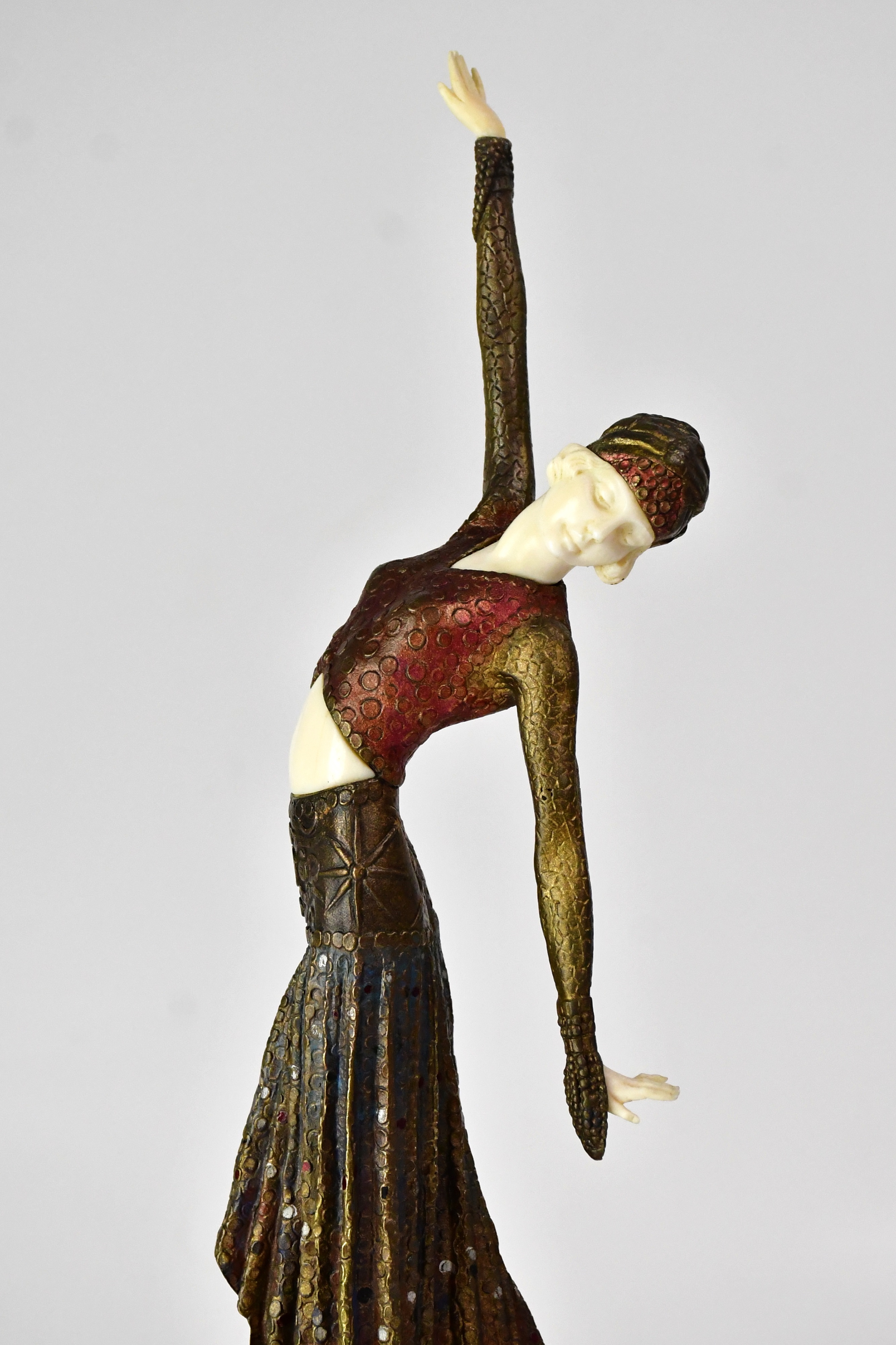 Demétre H. Chiparus | Footsteps (Circa 1925) | MutualArt
