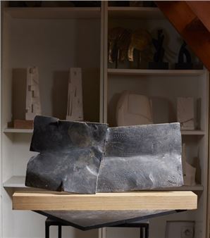 Gilbert WEIL Wall two plates Sculpture in black patinated bronze - Gilbert Weil