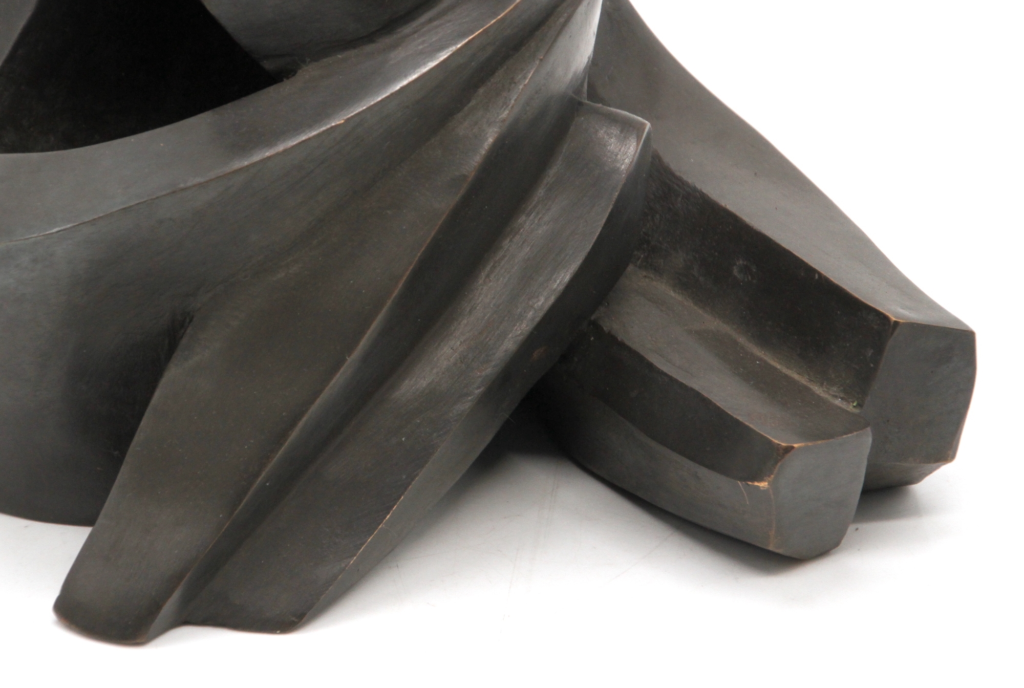 Artwork by D. Simon, EMBRACING COUPLE, Made of patinated bronze