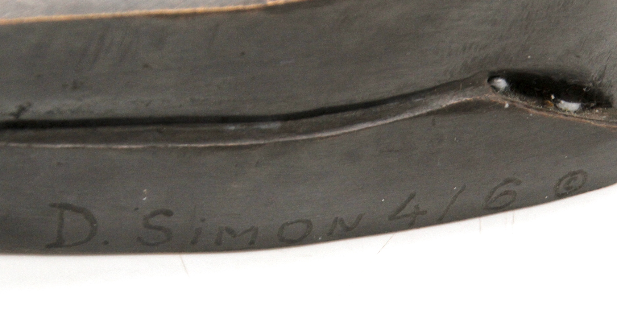 Artwork by D. Simon, EMBRACING COUPLE, Made of patinated bronze