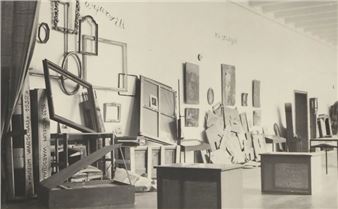 Immediately after the second World War, how did six exhibitions attempt to make sense of the atrocities?