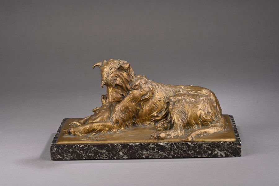 Artwork by Charles Paillet, The two friends, Made of Bronze with golden patina resting on a marble base