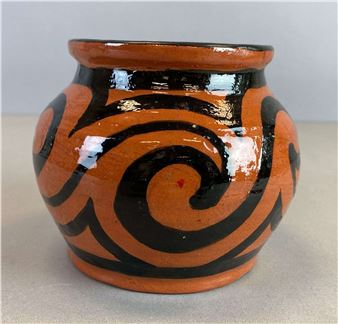 Signed Thelma Grasmyr Blue Black Pattern Glaze Pottery Vase Turn off bid sound - Thelma Grasmyr