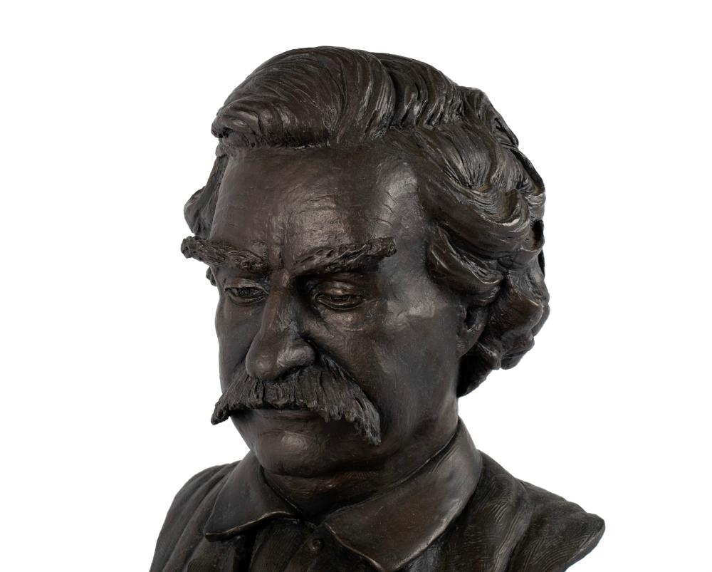 Artwork by Don F. Wiegand, Mark Twain, Made of sculpture