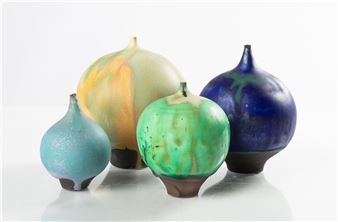 Four Rose and Erni Cabat Feelie Pots - Erni Cabat