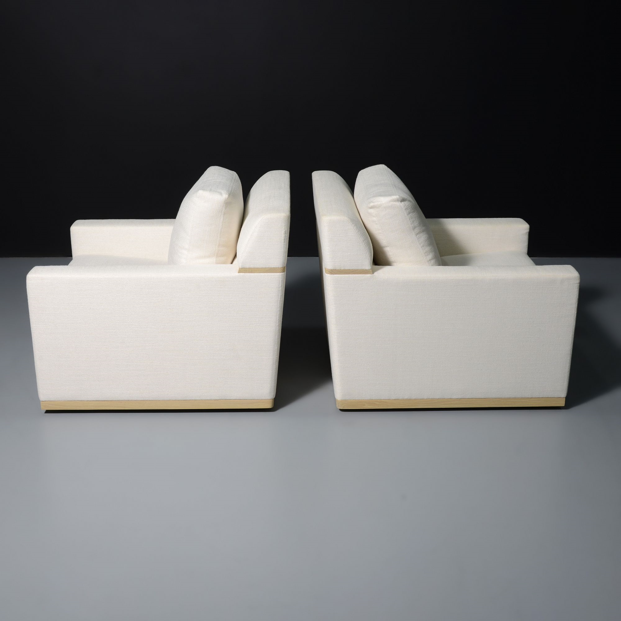 Deirdre Jordan | Pair of Deirdre Jordan FITZ PETITE Swivel Lounge ...