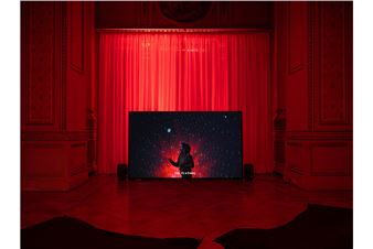 "Con lo zucchero in bocca" Unveils the Bittersweet Truth Behind Sweetness and Extraction