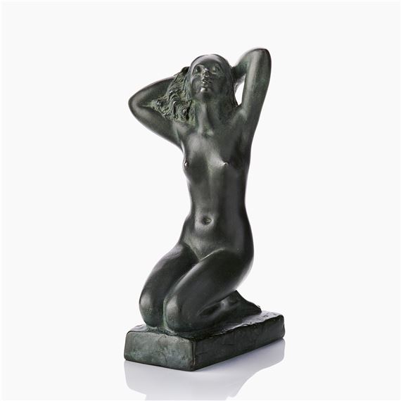 Sittande flicka by Carin Nilsson