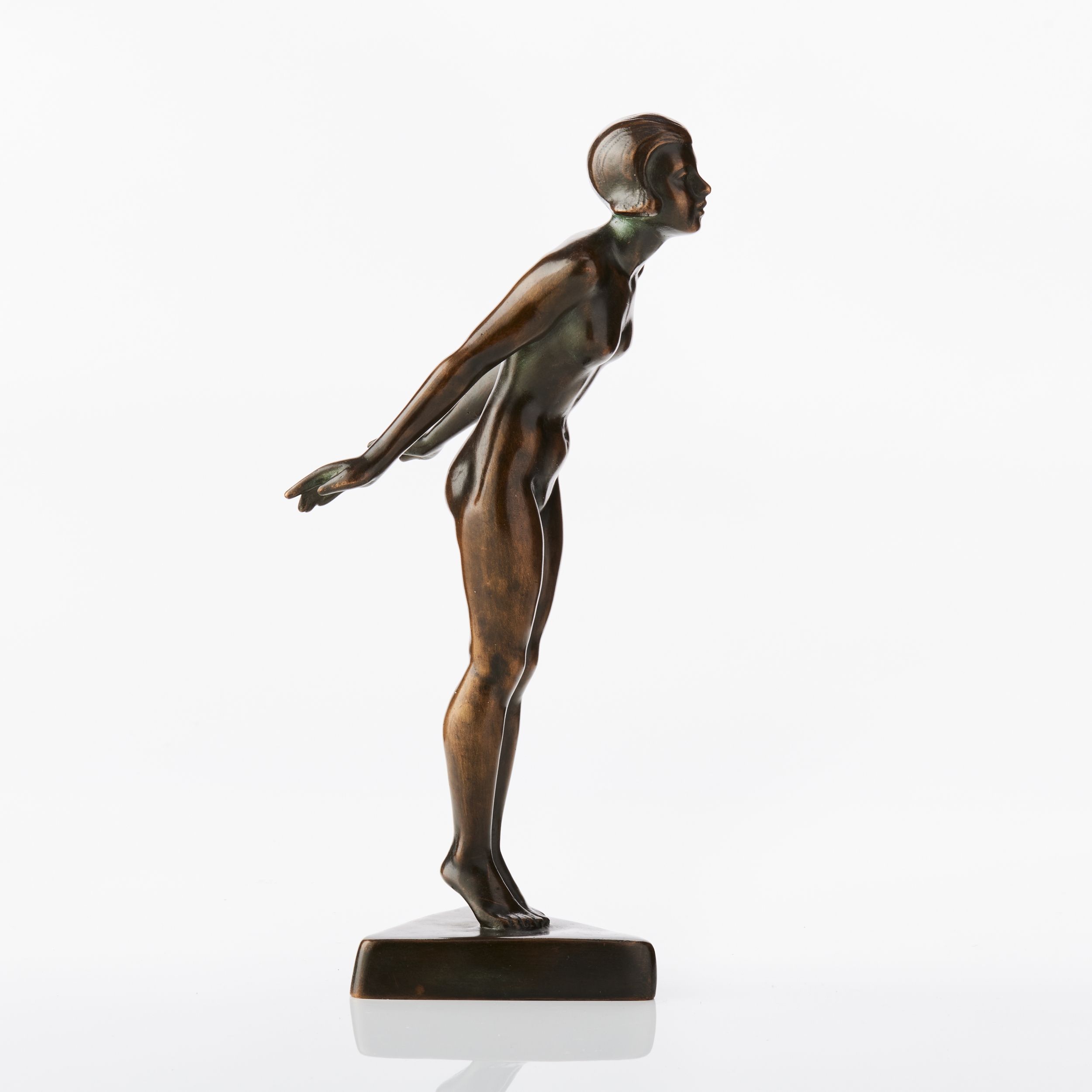 Artwork by Carin Nilsson, Simmerska, Made of patinated bronze