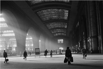 "Curiosity, Courage and Adventure" Illuminates a Century of Women's Travel Photography