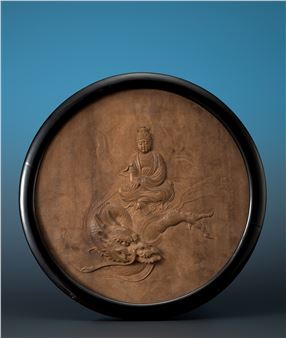 A SUPERBLY CARVED WOOD 'DRAGON AND GUANYIN' ROUND PLAQUE - Miyahara Tsunejiro