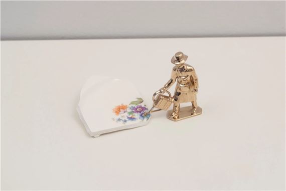 The Gardener - Liliana Porter