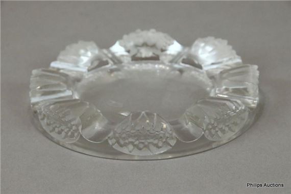 A RENE LALIQUE 'MARTINIQUE' ASHTRAY