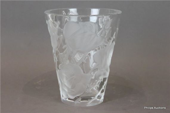 A LALIQUE CRYSTAL 'ISPAHAN ROSE' VASE