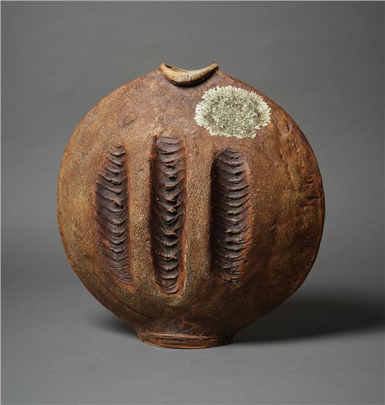 Len Castle | Len Castle - Large and impressive Discoid vase (1980 ...