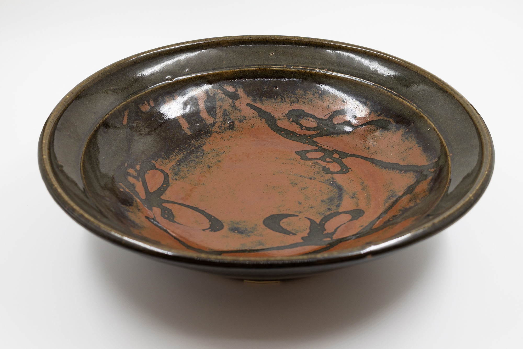 Len Castle | Len Castle Large stoneware bowl decorated with wax resist ...