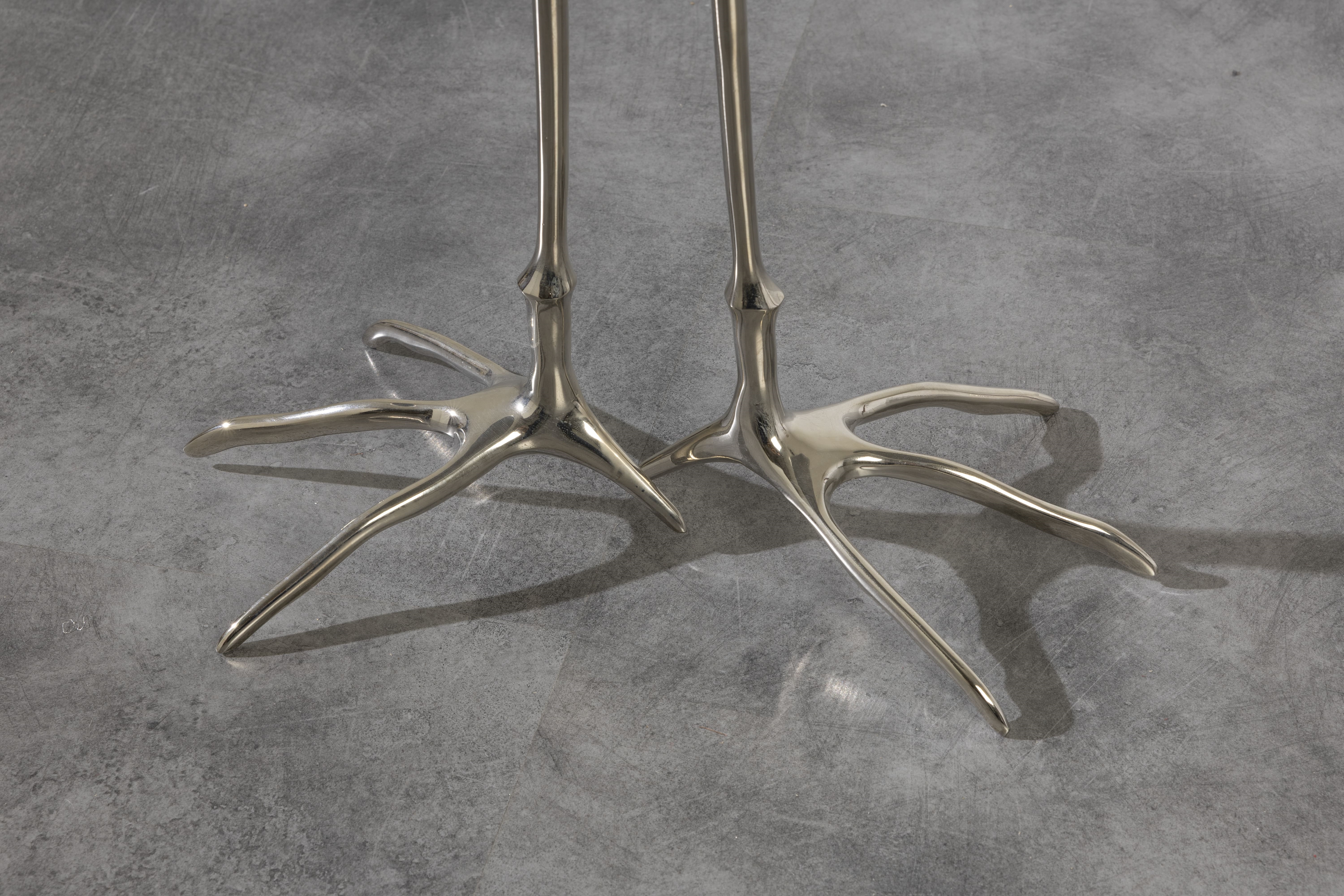 Artwork by Meret Oppenheim, Table d’appoint « Traccia » – circa 1970, Made of Chromed metal