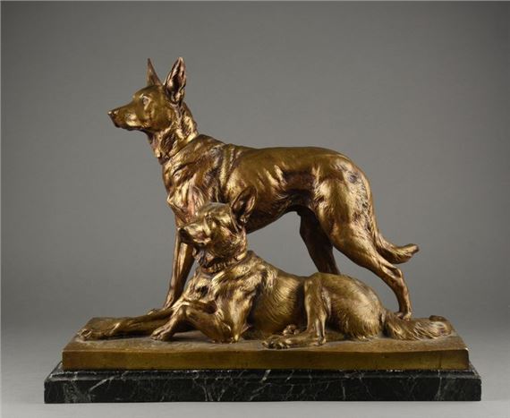 Couple of dogs Bronze group with golden patina Green marble base Signed on the terrace Ch. PAILLET by Charles Paillet