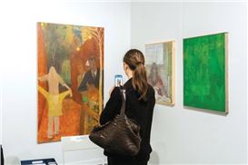 Buzz in New York’s Art Trade During Frieze Week Masks Uncertainties