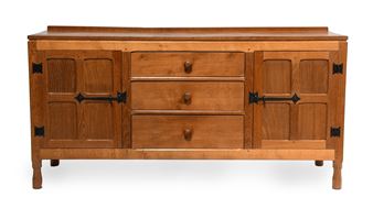 Squirrelman: Wilfrid Hutchinson (1936-2013) and Trevor Hutchinson (b.1960) (Husthwaite): An English Oak 5ft Sideboard - Wilfrid  Squirrelman Hutchinson