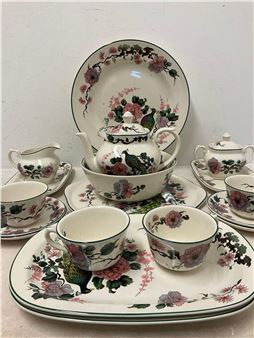 COLLECTION OF FRANCISCAN TABLEWARE - Dusty Rose