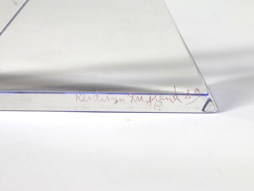 Reidunn Rugland | Triangle in colorless glass and blue arpetes (89 ...
