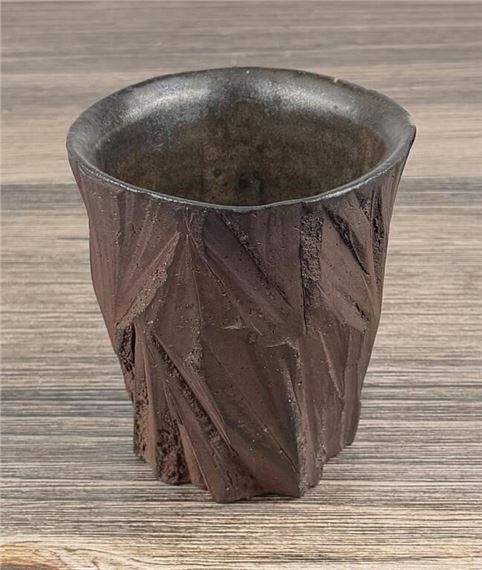 Lars Voltz | Lars Voltz Studio Pottery Vase | MutualArt