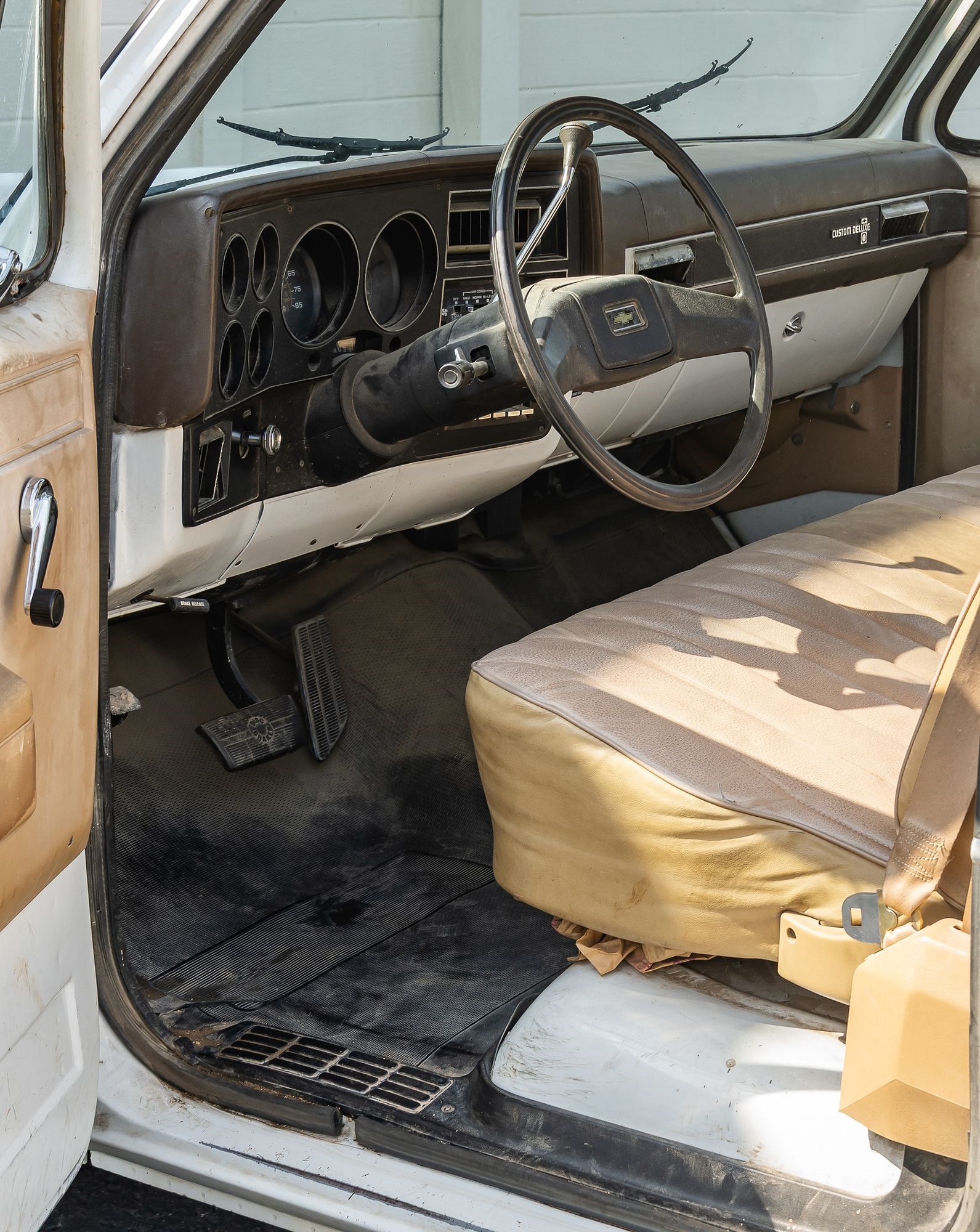 Artwork by MANUAL, DAY TWO: The Texas Ranch Auction, Made of plastic Pen