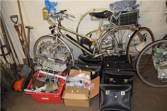 A Raleigh Zenith bicycle