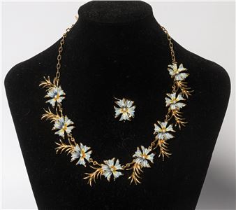 A vintage Arcansas by Elizabeth Reimer (Australia) gold-tone floral necklace - Elizabeth Reimer