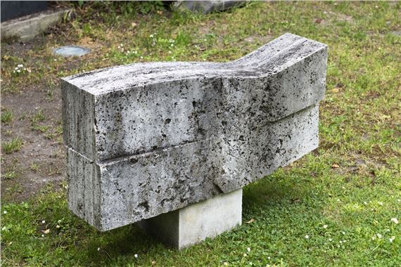 LYING TORSO - Miroslav Vystrčil