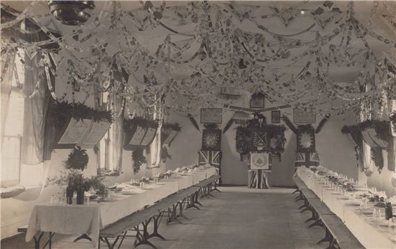 A collection of approximately 370 postcards - Bermuda