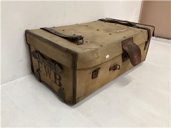 VINTAGE TRAVEL TRUNK - J. Owen