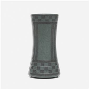 Vase with geometric design - Arthur Irwin Hennessey