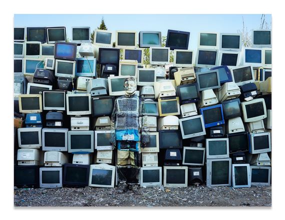 Screens in Rest of Hiding in the City by Liu Bolin, 2017