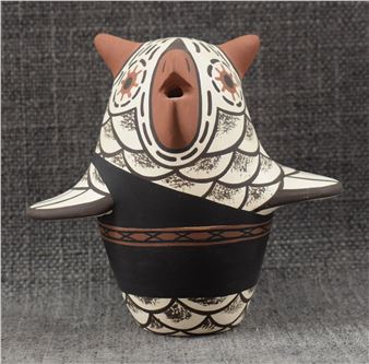 ZUNI POTTERY OWL (DEVIN HOWARD) - Devin Howard