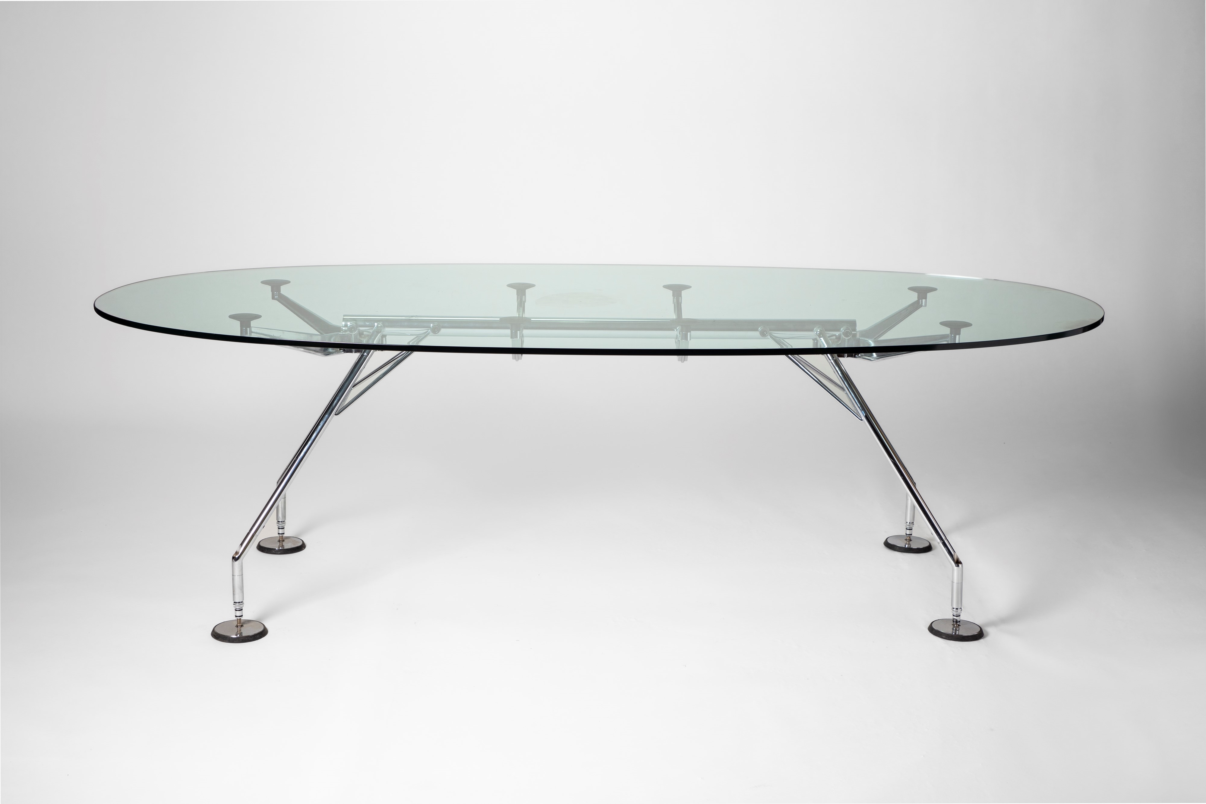 Norman Robert Foster | Table model Nomos (1986) | MutualArt