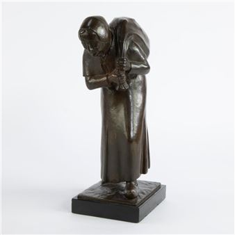 bronze sculpture of an old woman with a bag on her back - Jan van Dam