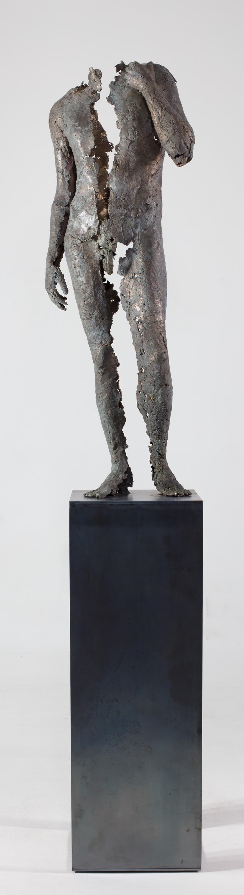 Artwork by Adam Arabski, Untitled, z cyklu "Skorupy pamięci", Made of Patinated bronze (cast using the lost wax technique), steel pedestal