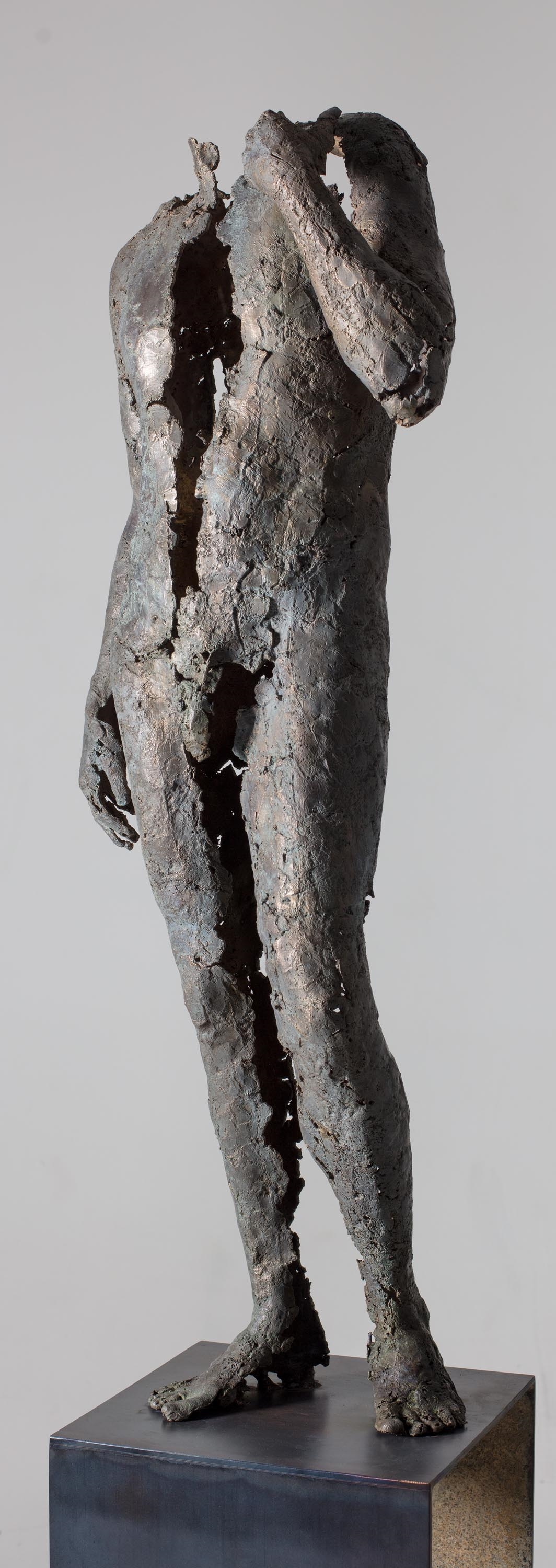 Artwork by Adam Arabski, Untitled, z cyklu "Skorupy pamięci", Made of Patinated bronze (cast using the lost wax technique), steel pedestal